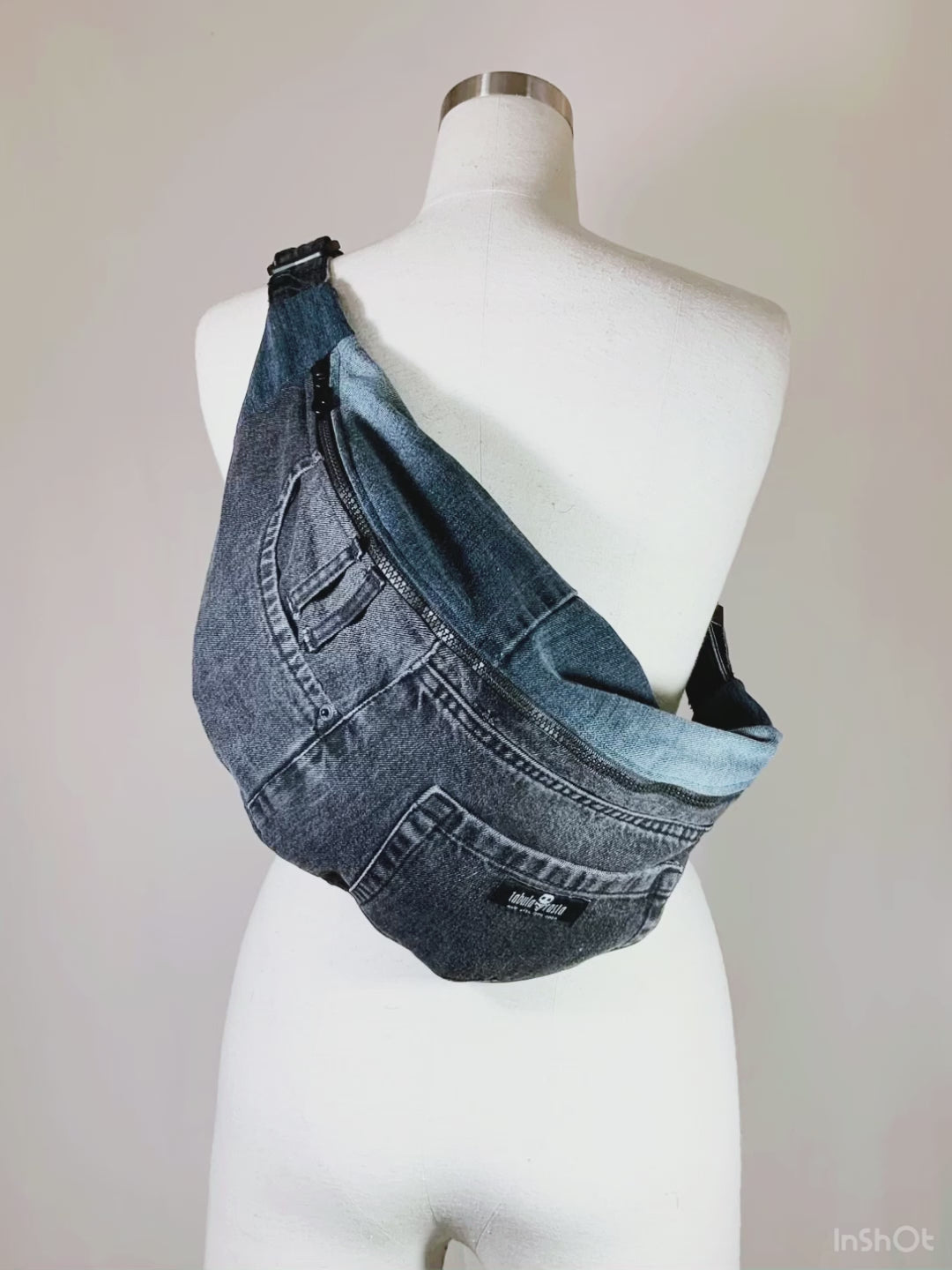 Fanny pack online jeans